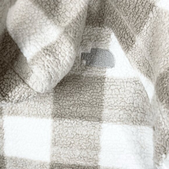 The North Face Sherpa Plaid Zip-Up Hoodie XS – Cozy, Athleisure, Fall-Ready - Picture 3 of 6